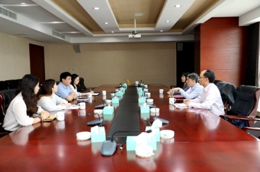 平湖市关工委主任邱其良莅临ky体育官网入口调研下一代工作