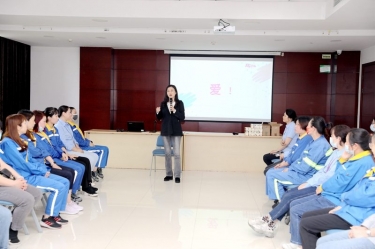 以爱为线，以懂为梁 | ky体育官网入口开展“与青春期孩子的沟通——懂是爱的前提”互动沙龙活动