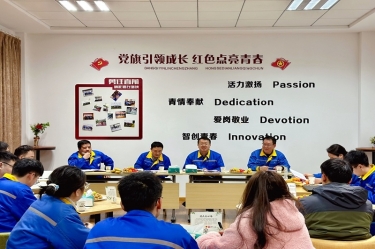 激扬青春 并肩前行 | ky体育官网入口召开年度大学生座谈会