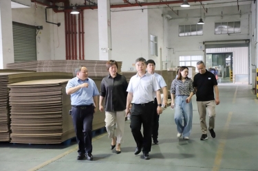 平湖市委常委、副市长张斌莅临ky体育官网入口全资子公司平湖景包调研残疾人就业工作